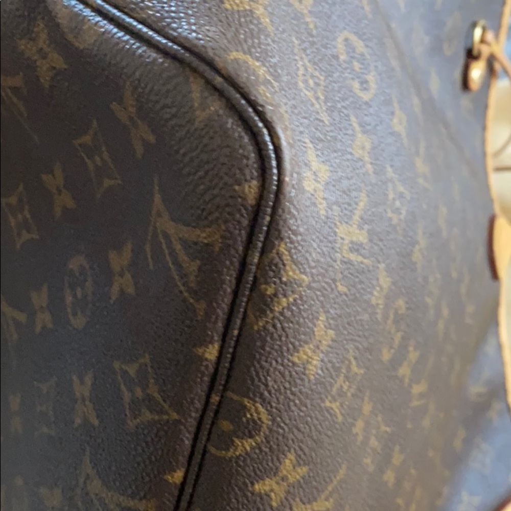 Louis Vuitton Never Full - Picture 15 of 17